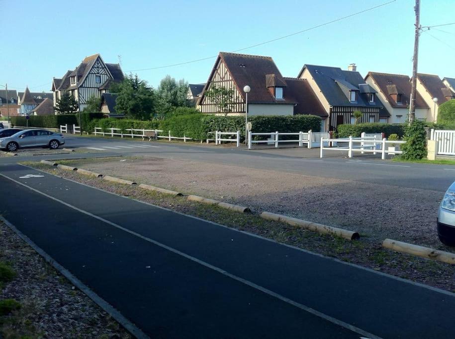 Nice Flat 400 M From Beach & Center Cabourg Exterior photo