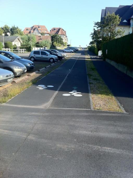 Nice Flat 400 M From Beach & Center Cabourg Exterior photo